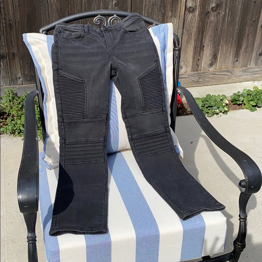Raq Jeans